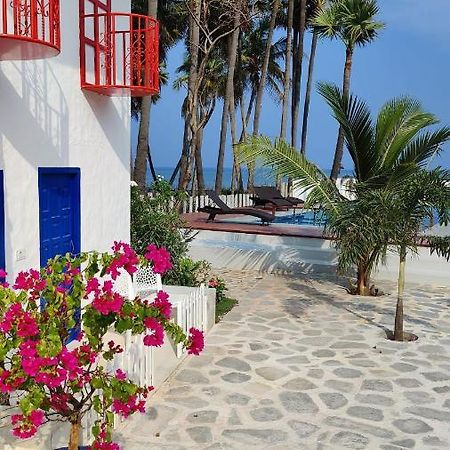 Greek Bay Hotel Ауровил Екстериор снимка