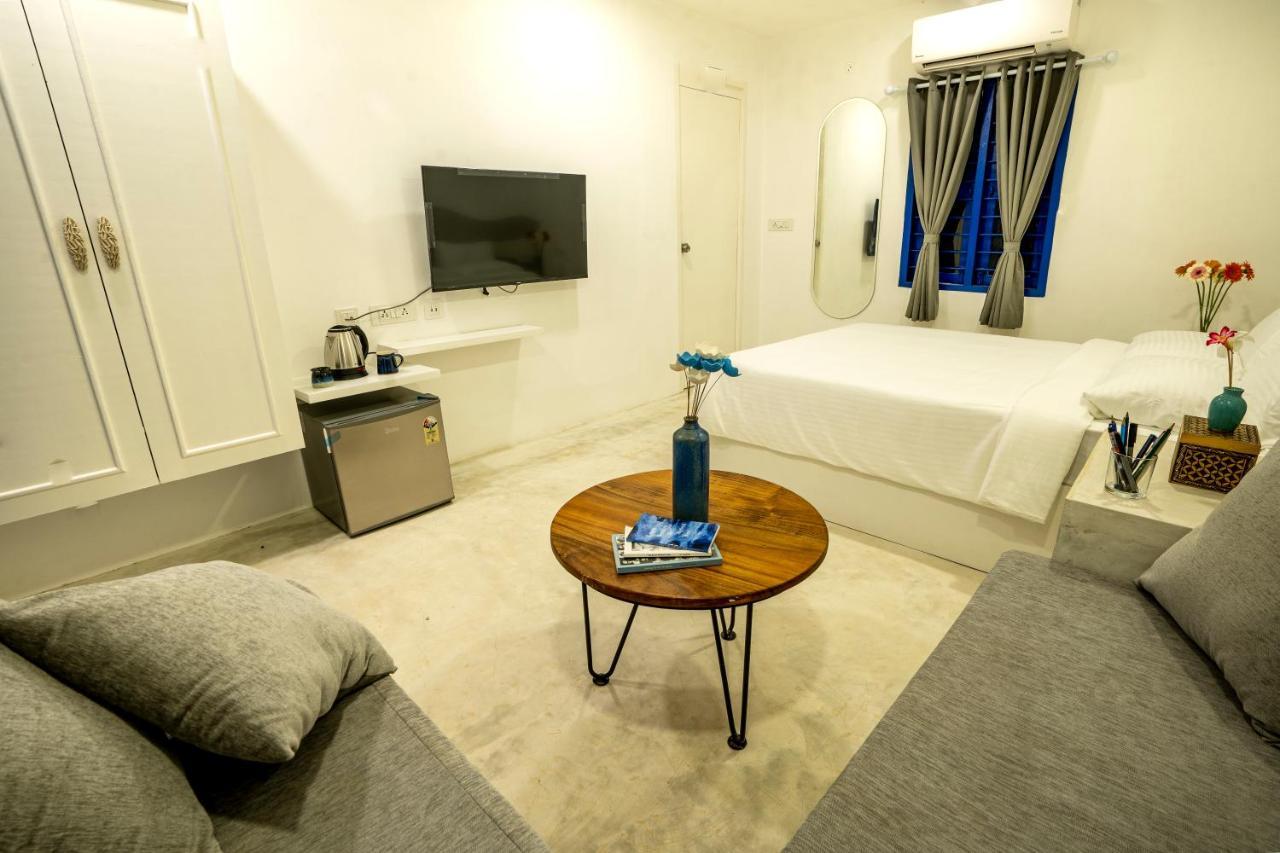 Greek Bay Hotel Ауровил Екстериор снимка