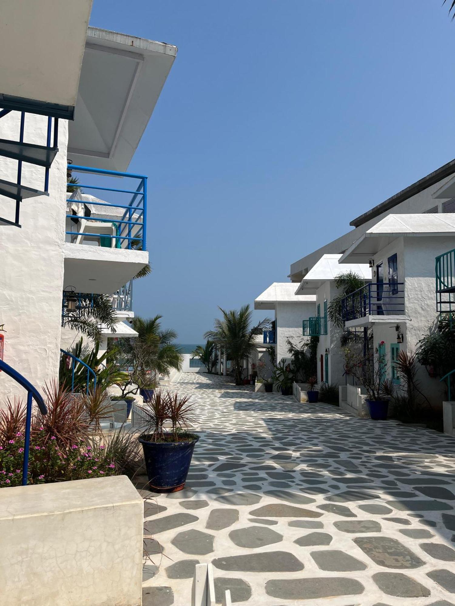 Greek Bay Hotel Ауровил Екстериор снимка